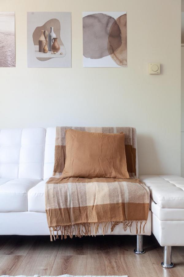 Lovely Studio Flat In Wimbledon W/ Free Parking Londres Exterior foto